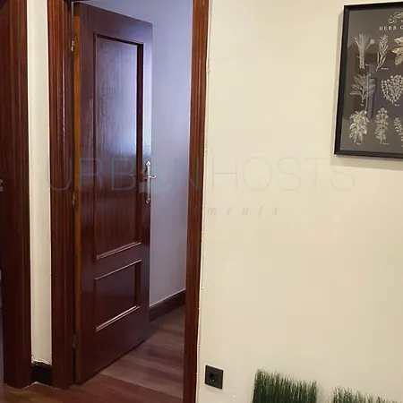 Vivienda Turistica Urbana En Santuchu, Comoda, Funcional Y Con Parking *