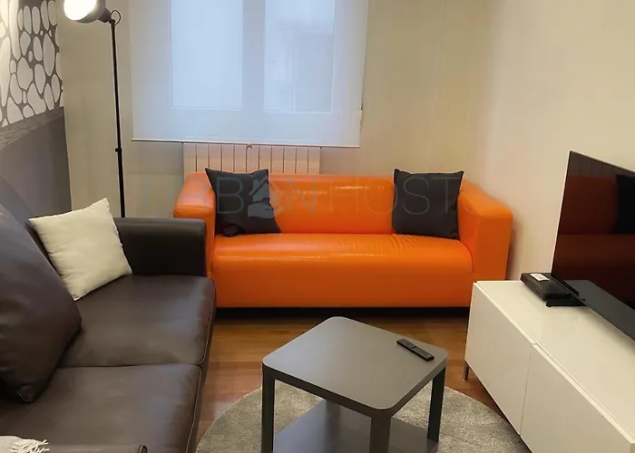 Vivienda Turistica Urbana En Santuchu, Comoda, Funcional Y Con Parking *